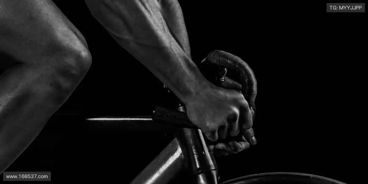 弹幕狂欢，万人同屏共热血！💬🔥